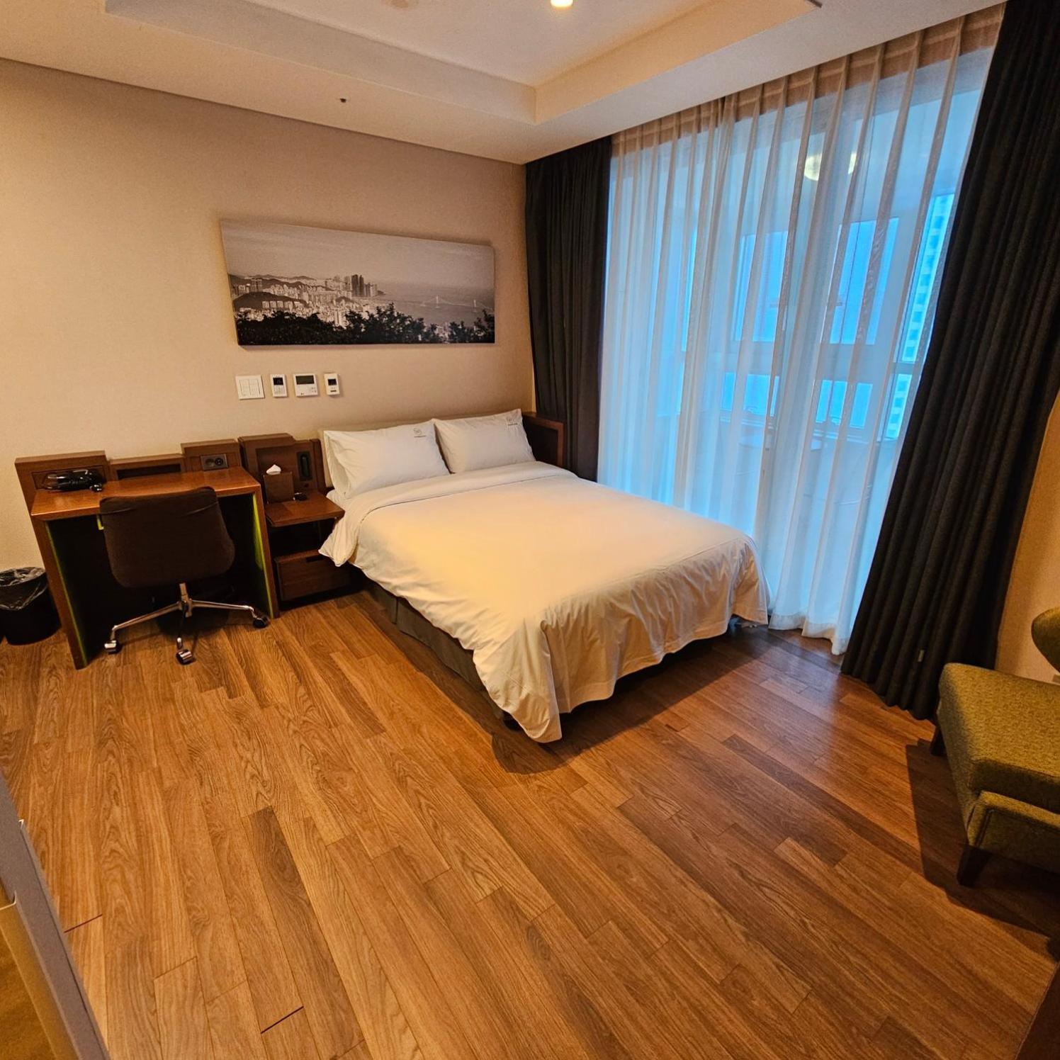 W Residence Hotel Busan Exterior photo